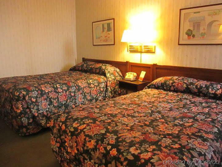 Red Carpet Inn Fanta Suites Hotel Greenwood Exterior foto